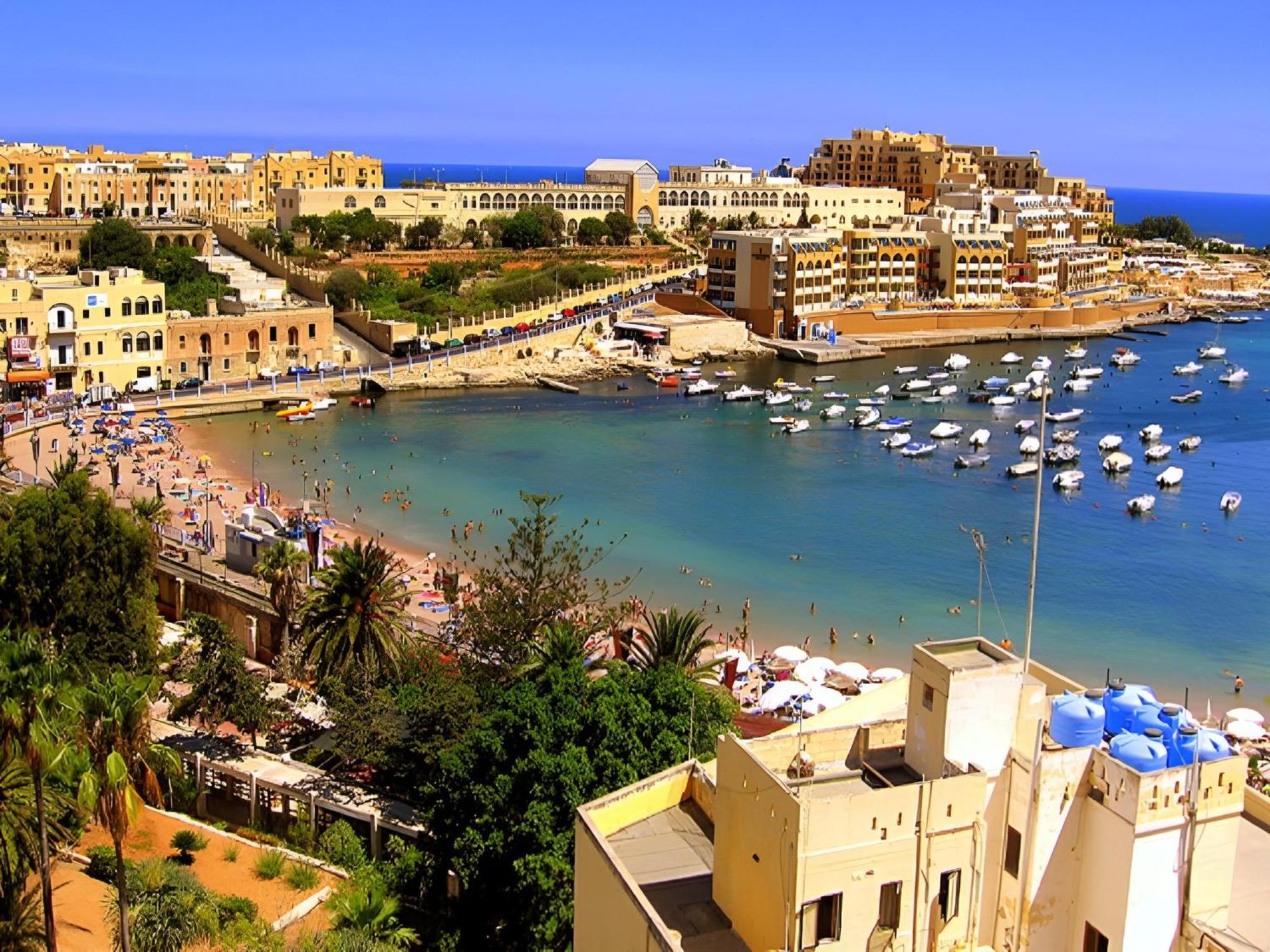 Idyllic Apartment Just Off The Promenade Sliema Exterior photo